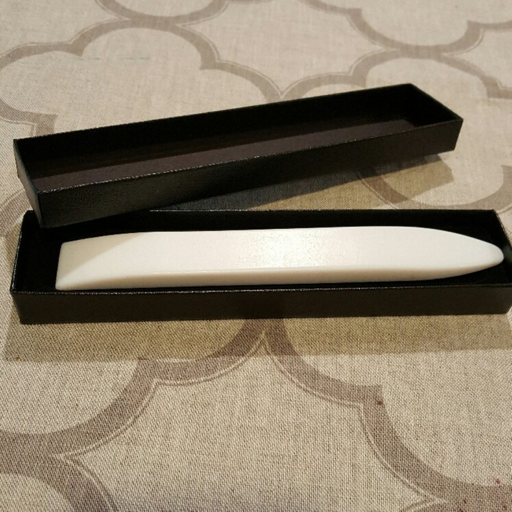 COPY - Plegadera de hueso (bone Folder) made from Non-sti